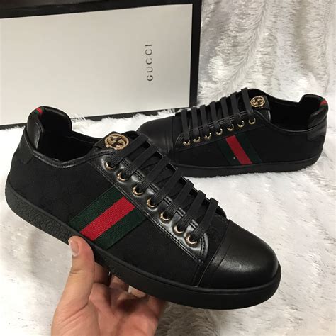 Gucci para hombre .